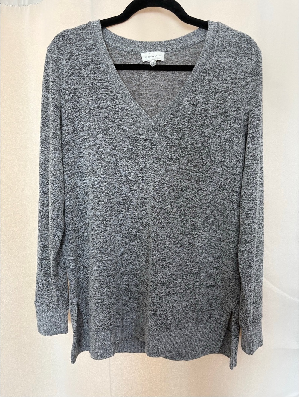 Lucky Brand Women's Gray Marled V-Neck Knit Sweater Pullover Long Sleeve Size S